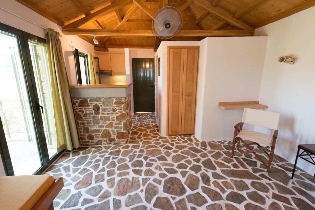 Casa Milos Stone Chalets Alónnisos Exterior foto